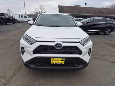 2020 Toyota RAV4, $24450. Photo 3