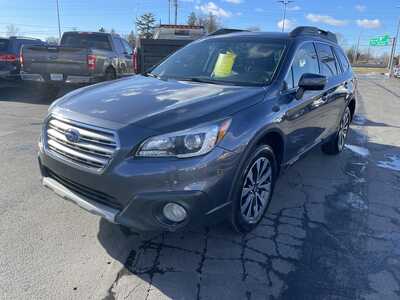 2017 Subaru Outback, $19993. Photo 4