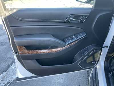 2016 Chevrolet Suburban, $20995. Photo 11