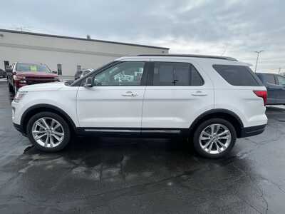 2018 Ford Explorer, $21985. Photo 5