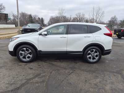 2017 Honda CR-V, $18245. Photo 5