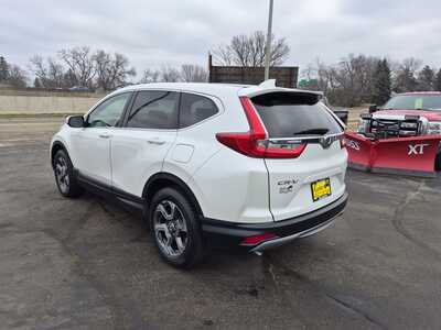 2017 Honda CR-V, $18245. Photo 6