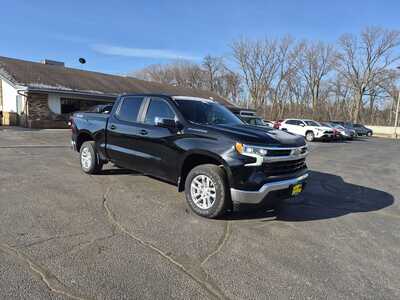 2023 Chevrolet 1500 Crew Cab, $31985. Photo 2