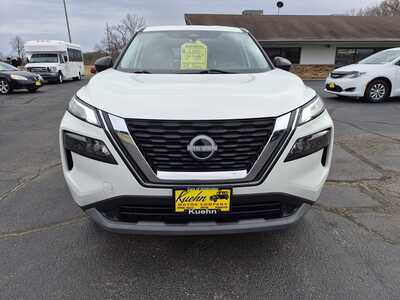 2023 Nissan Rogue, $17985. Photo 3