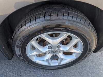 2017 Chrysler Pacifica, $12995. Photo 9