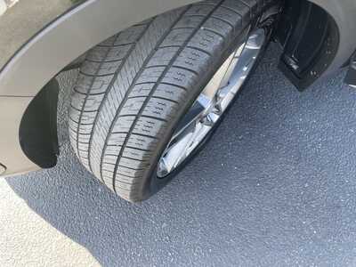 2017 Hyundai Santa Fe, $15337. Photo 10