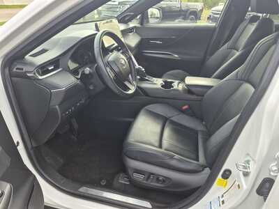 2021 Toyota Venza, $34325. Photo 9