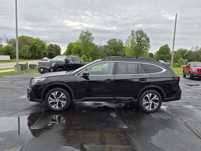 2022 Subaru Outback, $23985. Photo 5