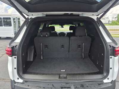 2023 Chevrolet Traverse, $19985. Photo 11