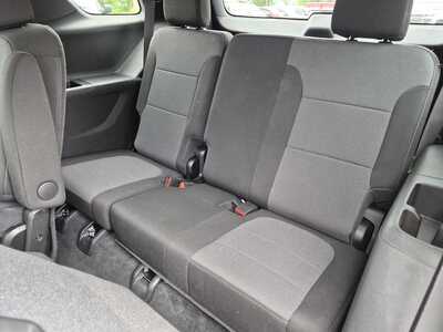2022 Chevrolet Traverse, $29785. Photo 11