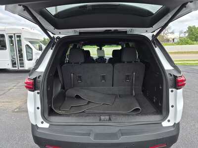 2022 Chevrolet Traverse, $29785. Photo 12