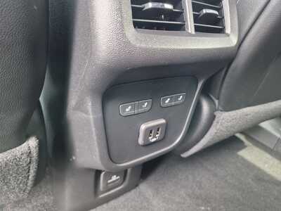 2023 Chevrolet Equinox, $27995. Photo 11
