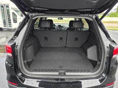 2023 Chevrolet Equinox, $27995. Photo 12
