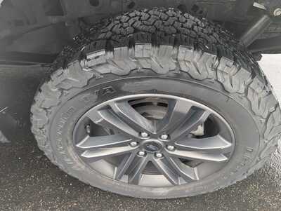 2022 Ford F-150, $39987. Photo 11