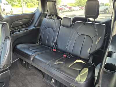 2022 Chrysler Pacifica, $14850. Photo 11