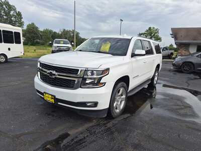 2016 Chevrolet Suburban, $22900. Photo 4