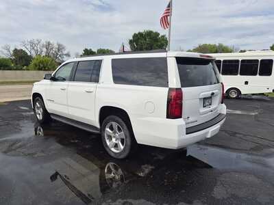 2016 Chevrolet Suburban, $22900. Photo 6