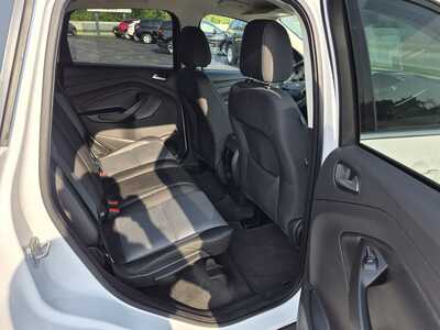 2017 Ford Escape, $11990. Photo 12