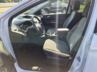 2017 Ford Escape, $11990. Photo 9