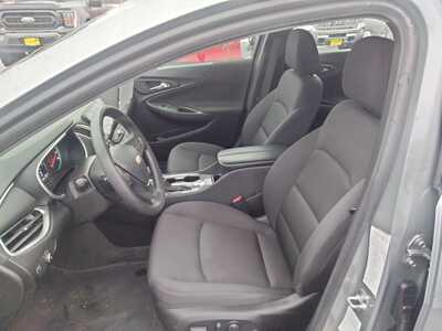 2024 Chevrolet Malibu, $19500. Photo 10