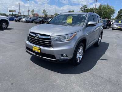 2015 Toyota Highlander, $20995. Photo 4