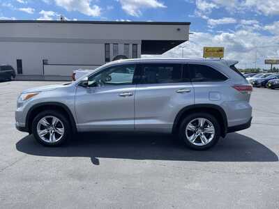 2015 Toyota Highlander, $20995. Photo 5