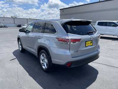 2015 Toyota Highlander, $20995. Photo 6