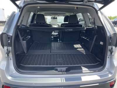 2015 Toyota Highlander, $20995. Photo 9