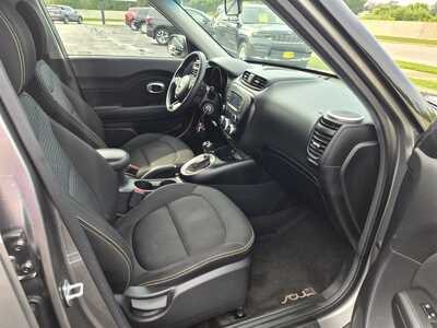 2016 Kia Soul, $9450. Photo 10