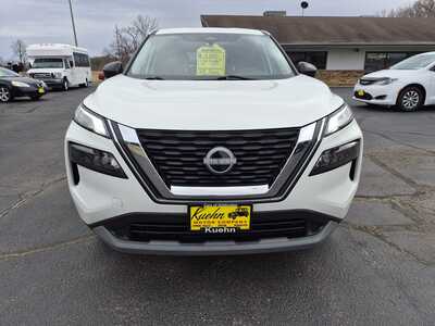2023 Nissan Rogue, $17450. Photo 3