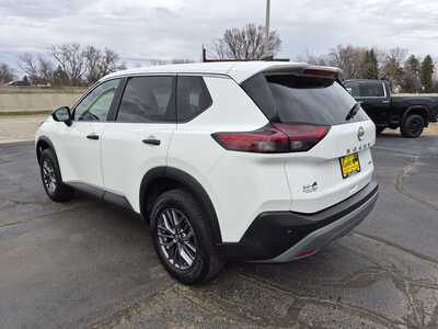 2023 Nissan Rogue, $17450. Photo 6