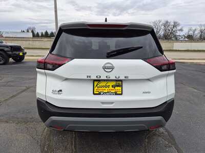 2023 Nissan Rogue, $17450. Photo 7