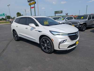 2022 Buick Enclave, $27936. Photo 2