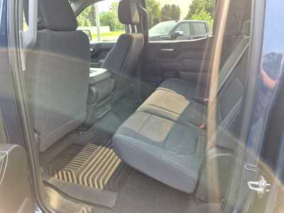 2021 Chevrolet 1500 Crew Cab, $24900. Photo 9