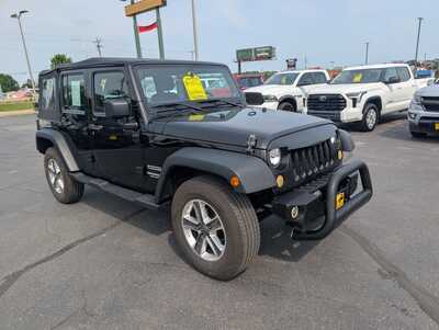 2013 Jeep Wrangler Unlimited, $13900. Photo 2