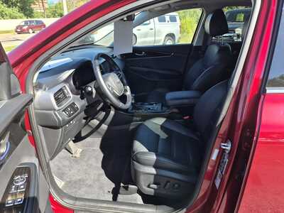 2020 Kia Sorento, $16450. Photo 9