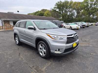 2014 Toyota Highlander, $18420. Photo 2