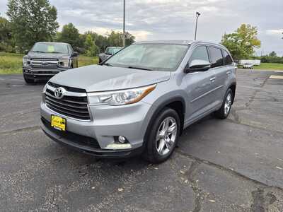 2014 Toyota Highlander, $18420. Photo 4