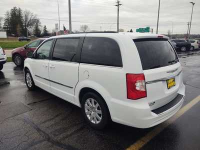 2014 Chrysler Town & Country, $11900. Photo 6