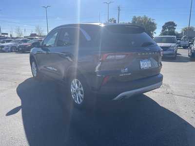 2023 Ford Escape, $25995. Photo 6