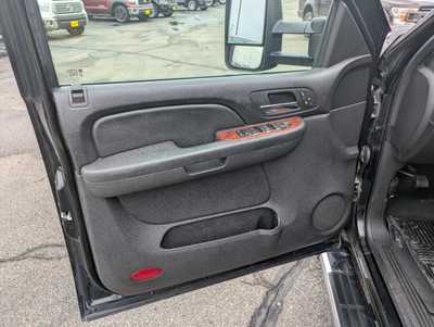 2009 Chevrolet 2500 Crew Cab, $18900. Photo 10