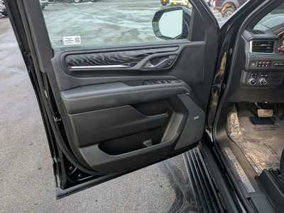 2023 GMC Yukon XL, $71900. Photo 10