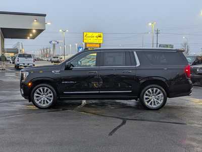 2023 GMC Yukon XL, $71900. Photo 5