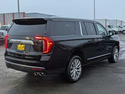 2023 GMC Yukon XL, $71900. Photo 8