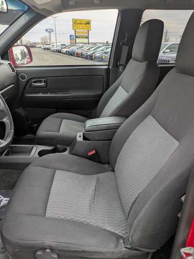 2011 Chevrolet Colorado Crew Cab, $14900. Photo 11