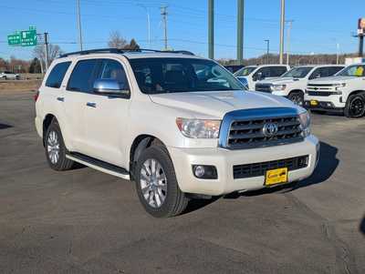 2015 Toyota Sequoia, $18990. Photo 2