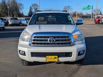 2015 Toyota Sequoia, $18990. Photo 3