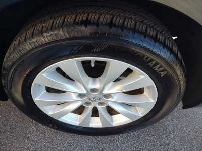 2014 Toyota Venza, $13900. Photo 9