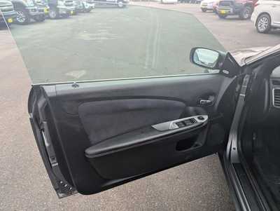 2013 Chrysler 200, $7995. Photo 10