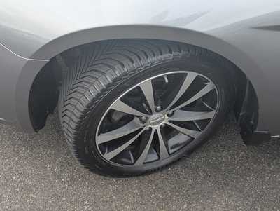 2013 Chrysler 200, $7995. Photo 9